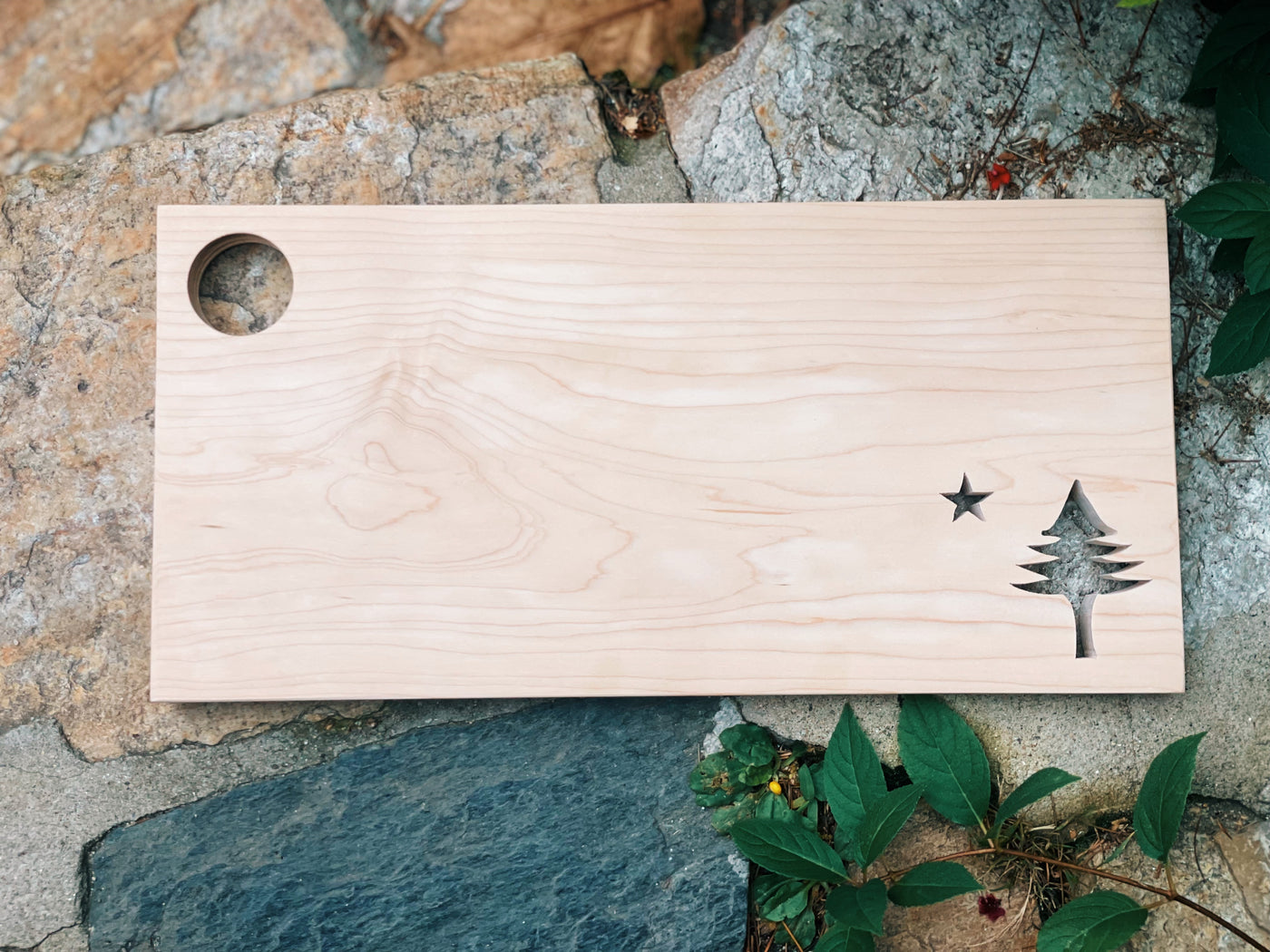 Pine Tree State Flag Serving Board